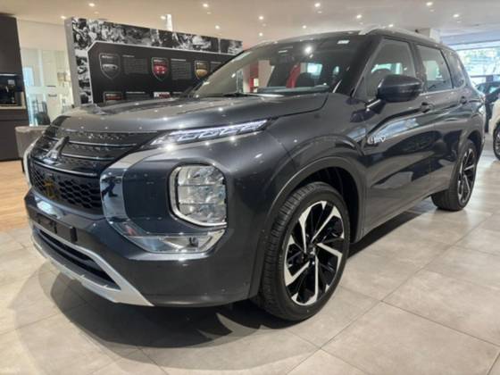 MITSUBISHI OUTLANDER 2.4 PHEV SIGNATURE S-AWC DHT